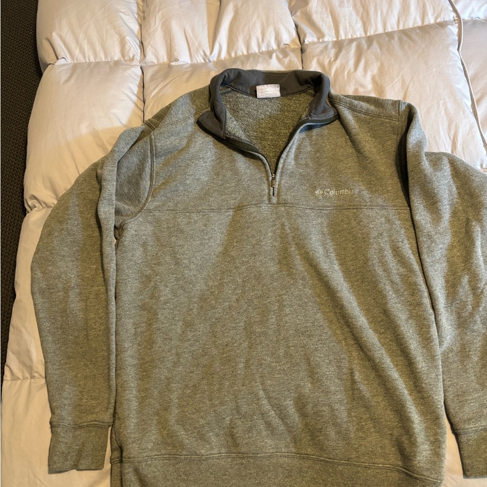 Columbia Women’s Quarter Zip-Up Gray/Green Sweater